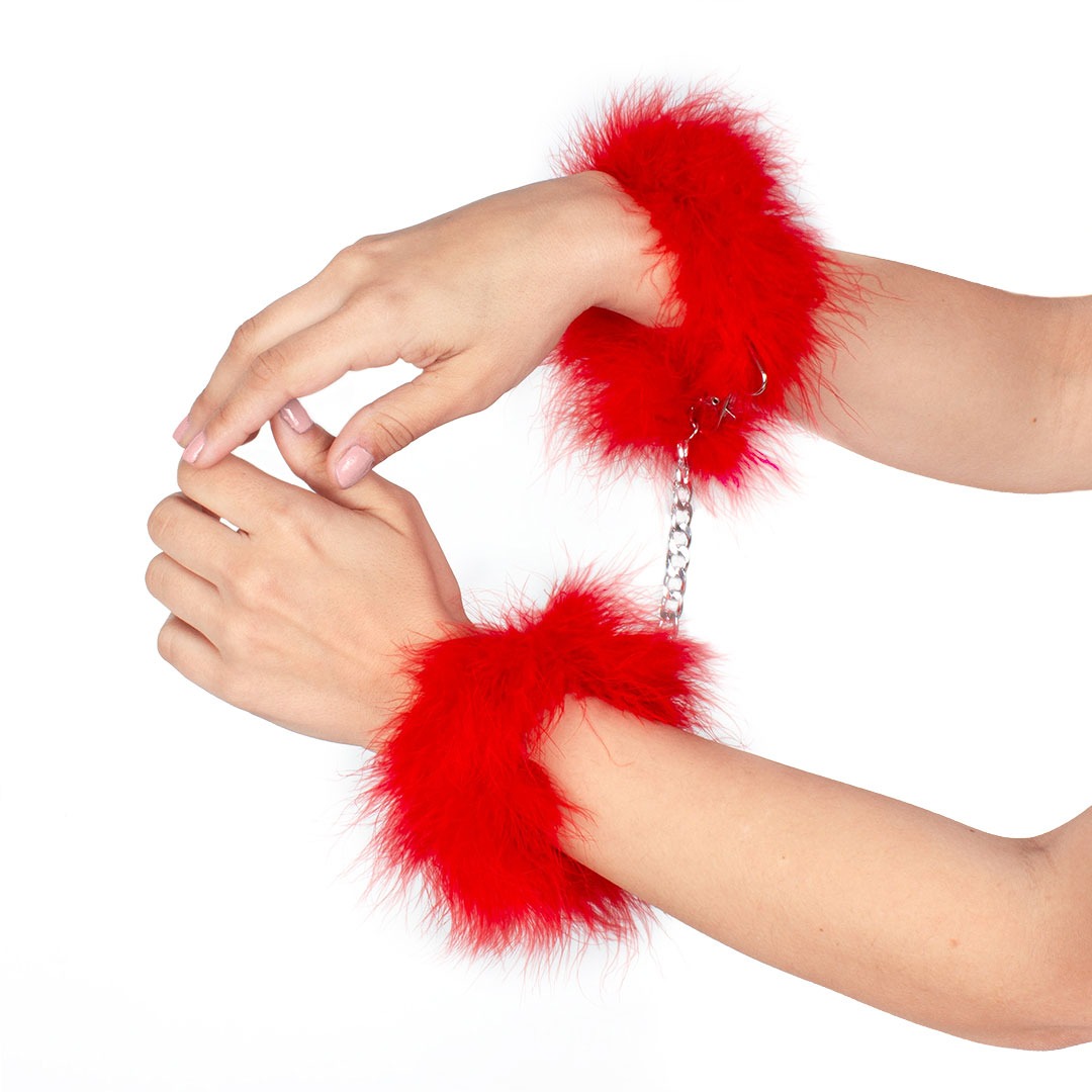 Secret Play - Feather Handcuffs Rood handen